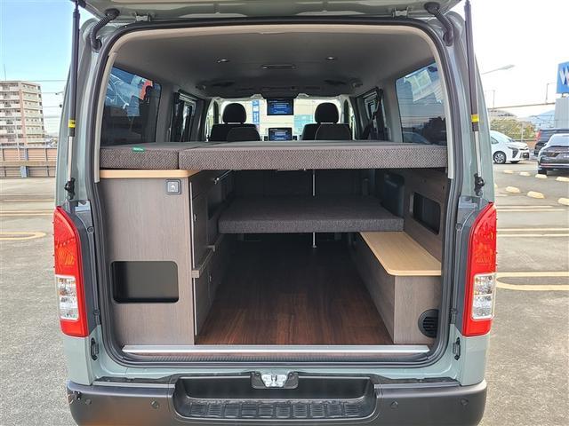 ハイエースバン ロングスーパーＧＬ　未使用　キャンピングカー　８ナンバー　車中泊　ＦＦヒーター　冷蔵庫　二段ベッド　ＴＯＹ　ＦＡＣＴＯＲＹ　ＲＥＶＯシート　サブバッテリー　外部充電　デジタルインナーミラー　アルパインナビ　後席モニター（15枚目）