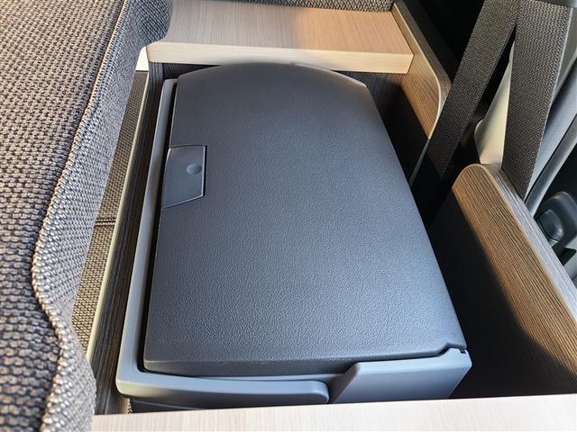 ハイエースバン ロングスーパーＧＬ　未使用　キャンピングカー　８ナンバー　車中泊　ＦＦヒーター　冷蔵庫　二段ベッド　ＴＯＹ　ＦＡＣＴＯＲＹ　ＲＥＶＯシート　サブバッテリー　外部充電　デジタルインナーミラー　アルパインナビ　後席モニター（19枚目）