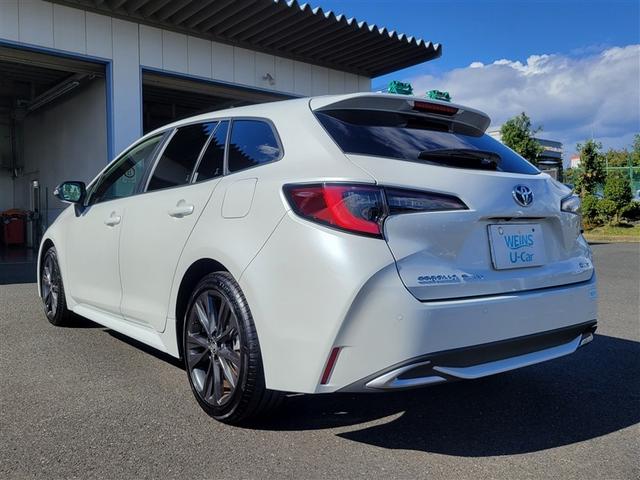 カローラツーリング ハイブリッド　ダブルバイビー　メディアプレイヤー接続　バックモニター　フルセグＴＶ　ＬＥＤライト　ハーフレザーシート　ワンオーナー　クルコン　横滑り防止　盗難防止装置　ナビ・ＴＶ　ドライブレコーダー　エアバッグ　ＥＴＣ　ＡＢＳ（5枚目）