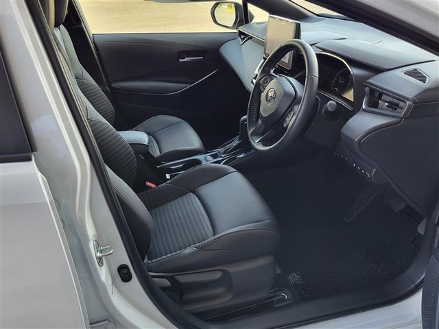 カローラツーリング ハイブリッド　ダブルバイビー　メディアプレイヤー接続　バックモニター　フルセグＴＶ　ＬＥＤライト　ハーフレザーシート　ワンオーナー　クルコン　横滑り防止　盗難防止装置　ナビ・ＴＶ　ドライブレコーダー　エアバッグ　ＥＴＣ　ＡＢＳ（9枚目）