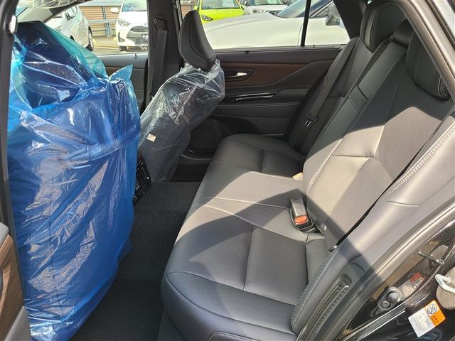 クラウン  登録済未使用車 モデリスタフルエアロ 1500Wコンセント ナビ 全周囲カメラ PKSB デジタルインナーミラー ドライブレコーダー シートヒーター ベンチレーション ETC2.0(8枚目)