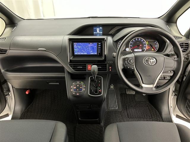 ヴォクシー Ｘ　１年間走行距離無制限保証　６８０００キロ　ナビ　Ｂｌｕｅｔｏｏｔｈ　バックカメラ　ＴＶ　ＣＤ　　ドライブレコーダー　衝突被害軽減ブレーキ　左右独立オートエアコン　片側電動スライドドア（5枚目）