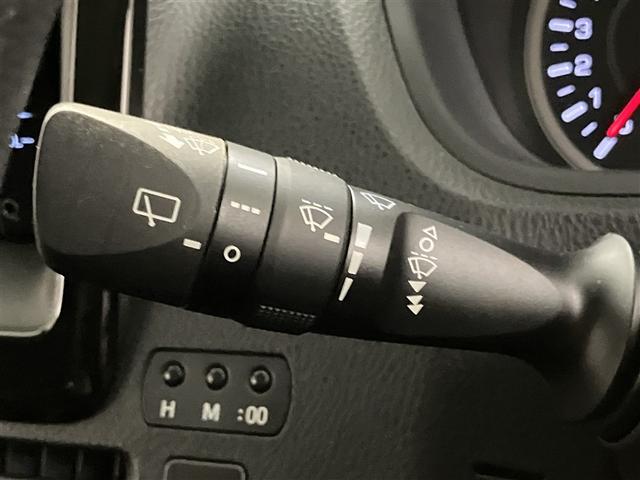 ヴォクシー Ｘ　１年間走行距離無制限保証　６８０００キロ　ナビ　Ｂｌｕｅｔｏｏｔｈ　バックカメラ　ＴＶ　ＣＤ　　ドライブレコーダー　衝突被害軽減ブレーキ　左右独立オートエアコン　片側電動スライドドア（18枚目）