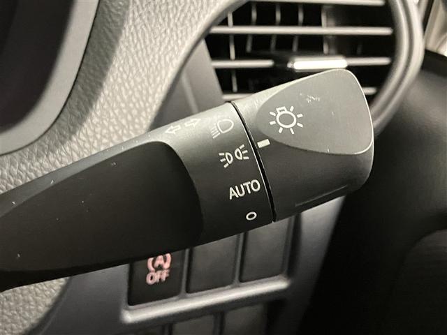 ヴォクシー Ｘ　１年間走行距離無制限保証　６８０００キロ　ナビ　Ｂｌｕｅｔｏｏｔｈ　バックカメラ　ＴＶ　ＣＤ　　ドライブレコーダー　衝突被害軽減ブレーキ　左右独立オートエアコン　片側電動スライドドア（19枚目）