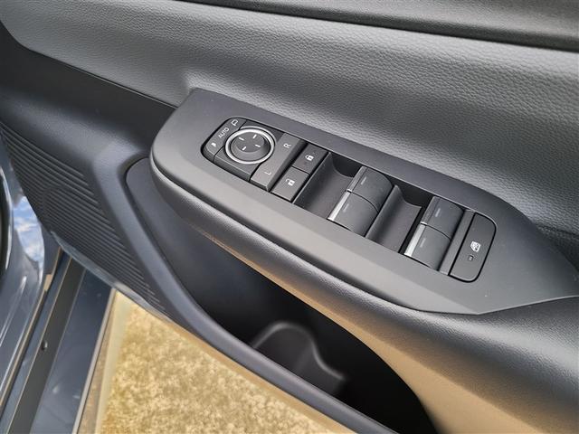 プリウス Ｇ　登録済未使用車　モデリスタフルエアロ　１５００Ｗ電源コンセント　ディスプレイオーディオ　バックカメラ　Ｂｌｕｅｔｏｏｔｈ　ＴＶ　ＰＫＳＢ　衝突被害軽減ブレーキ　レーダークルーズコントロール（27枚目）