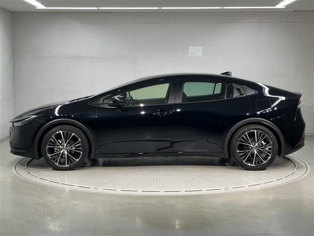 プリウス Ｇ　１オーナー　衝突被害軽減ブレーキ　ＬＥＤライト　フルセグＴＶ　ＡＣ１００Ｖ　アルミホイール　クルーズコントロール　ＴＶ　キーフリー　スマキー　カーテンエアバック　エアコン　イモビライザー　ＥＳＣ（2枚目）