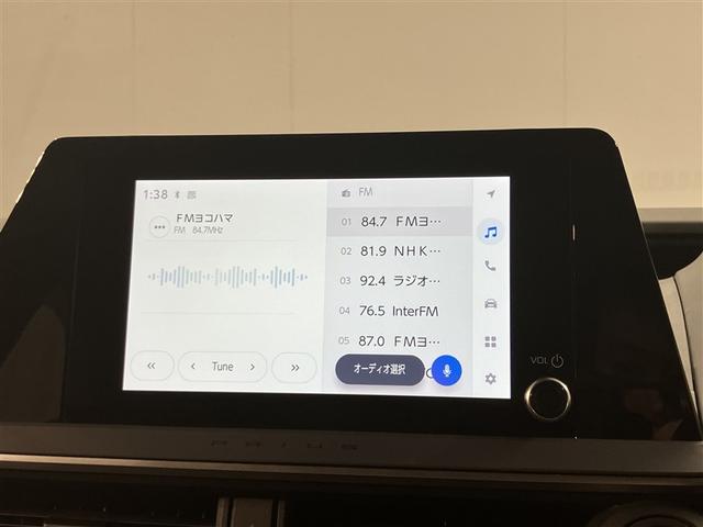 プリウス Ｇ　１オーナー　衝突被害軽減ブレーキ　ＬＥＤライト　フルセグＴＶ　ＡＣ１００Ｖ　アルミホイール　クルーズコントロール　ＴＶ　キーフリー　スマキー　カーテンエアバック　エアコン　イモビライザー　ＥＳＣ（6枚目）