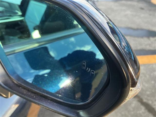 カローラスポーツ Ｇ　Ｚ　６速ＭＴ車　ガナドールマフラー　ＴＲＤフルエアロ　　４２０００キロ　大型ナビ　バックカメラ　Ｂｌｕｅｔｏｏｔｈ　　ＥＴＣ２．０　　ＢＳＭ　ワンオーナー　ブレーキホールド（11枚目）