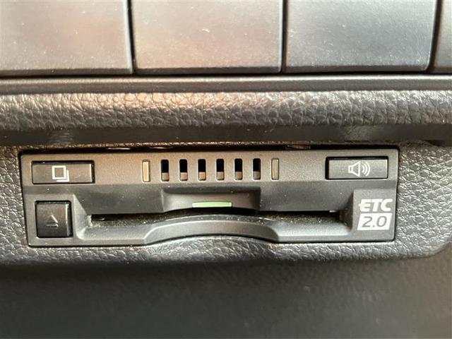 カローラスポーツ Ｇ　Ｚ　６速ＭＴ車　ガナドールマフラー　ＴＲＤフルエアロ　　４２０００キロ　大型ナビ　バックカメラ　Ｂｌｕｅｔｏｏｔｈ　　ＥＴＣ２．０　　ＢＳＭ　ワンオーナー　ブレーキホールド（20枚目）