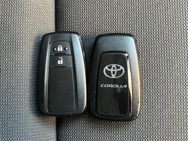 カローラスポーツ Ｇ　Ｚ　６速ＭＴ車　ガナドールマフラー　ＴＲＤフルエアロ　　４２０００キロ　大型ナビ　バックカメラ　Ｂｌｕｅｔｏｏｔｈ　　ＥＴＣ２．０　　ＢＳＭ　ワンオーナー　ブレーキホールド（23枚目）