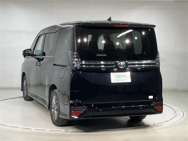 ヴォクシー S-G 点検記録簿付 Rカメラ ミュージックプレイヤー接続可 アルミホイル LEDヘッドランプ 横滑り防止装置 スマートキ キーレスエントリー 3列シート フルセグテレビ ワンオーナー 盗難防止システム TV(4枚目)