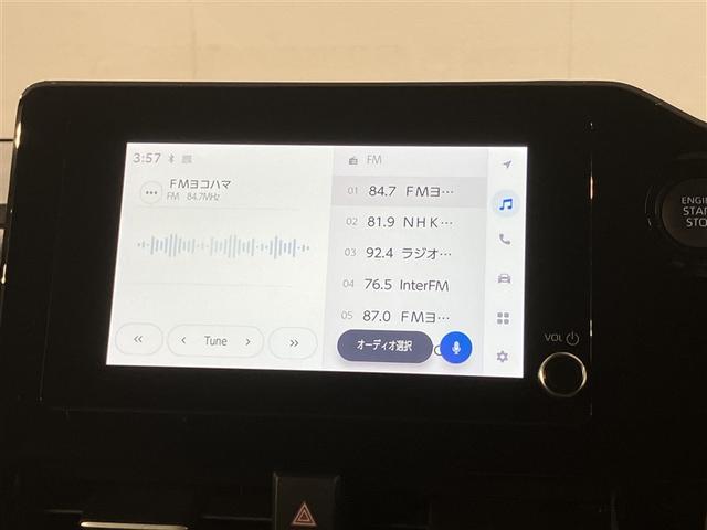 ヴォクシー S-G 点検記録簿付 Rカメラ ミュージックプレイヤー接続可 アルミホイル LEDヘッドランプ 横滑り防止装置 スマートキ キーレスエントリー 3列シート フルセグテレビ ワンオーナー 盗難防止システム TV(6枚目)