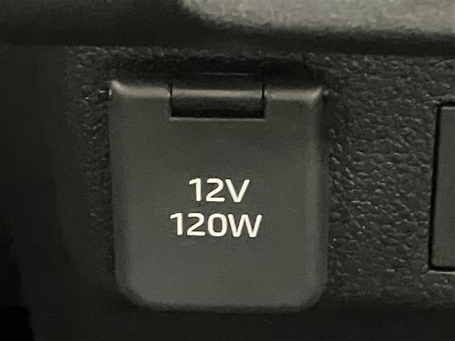 ハイゼットカーゴ クルーズターボ　パワーステアリング　ＬＥＤヘッドライト　パートタイム４ＷＤ　ＥＳＣ　スマートキー　アイドリングストップ　キーフリー　ＡＢＳ　オートエアコン　セキュリティ　前席パワーウインドウ　衝突回避支援ブレーキ（9枚目）