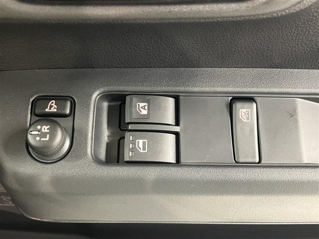 ハイゼットカーゴ クルーズターボ　パワーステアリング　ＬＥＤヘッドライト　パートタイム４ＷＤ　ＥＳＣ　スマートキー　アイドリングストップ　キーフリー　ＡＢＳ　オートエアコン　セキュリティ　前席パワーウインドウ　衝突回避支援ブレーキ（10枚目）