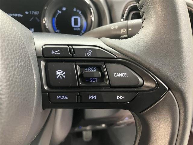 ヤリス ハイブリッドZ 5人乗り 10000キロ 全周囲カメラ 1500W給電 ナビ&フルセグTV Bluetooth スマートキー LEDヘッドライト ドラレコ シートヒーター ブラインドスポットモニター ワンオーナー(15枚目)