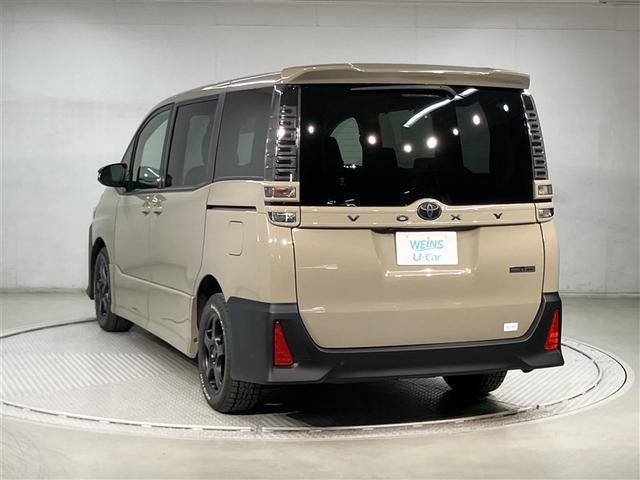 ヴォクシー ZS CORDEby ブラックアウトバンパー 後席モニター DVD 大型ナビ Bluetooth バックカメラ 前後ドラレコ ロングラン保証 衝突被害軽減ブレーキ コーデバイ専用タイヤセット(4枚目)