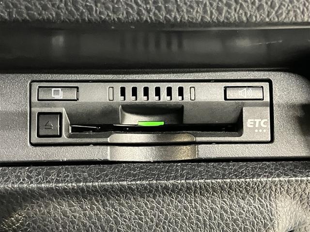 ヴォクシー ZS CORDEby ブラックアウトバンパー 後席モニター DVD 大型ナビ Bluetooth バックカメラ 前後ドラレコ ロングラン保証 衝突被害軽減ブレーキ コーデバイ専用タイヤセット(9枚目)