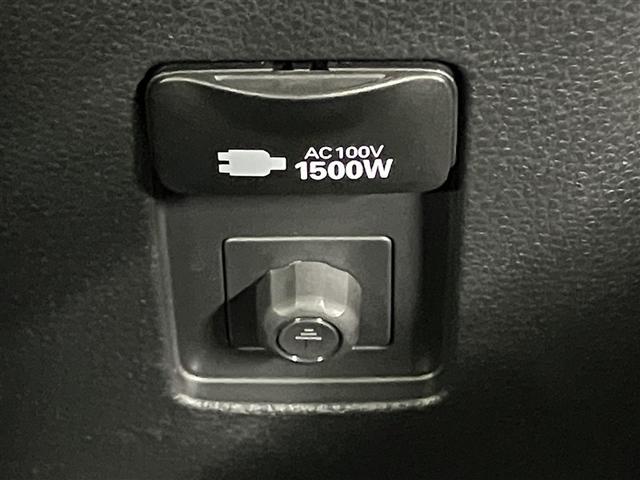 アクア Ｇ　ワンオーナ　ＶＳＣ　アルミ　衝突軽減ブレーキ　メモリナビ　バックモニター　ＬＥＤ　クルーズコントロール　スマートキー　ＡＣ１００Ｖ　ドライブレコーダー　ナビ　パワーウィンドウ　イモビライザー　ＰＳ（12枚目）