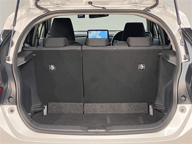 アクア Ｇ　ワンオーナ　ＶＳＣ　アルミ　衝突軽減ブレーキ　メモリナビ　バックモニター　ＬＥＤ　クルーズコントロール　スマートキー　ＡＣ１００Ｖ　ドライブレコーダー　ナビ　パワーウィンドウ　イモビライザー　ＰＳ（21枚目）