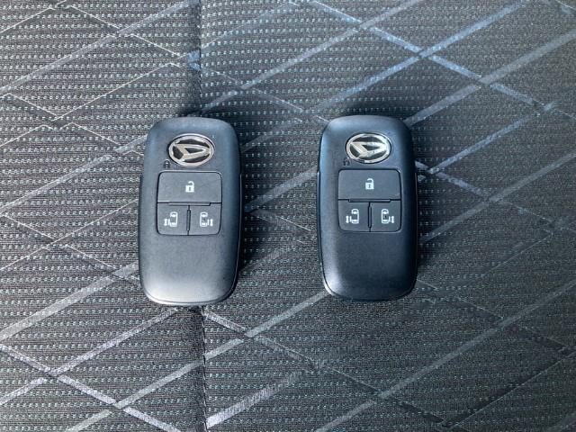 デッキバン 届出済み未使用車 54KM Bluetooth対応 バックカメラ LEDヘッドライト フルセグ 横滑り防止装置 オートエアコン 4WD アルミホイール ハードカーゴ ルーフラック フォグライト(21枚目)
