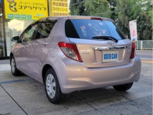 ヴィッツ ジュエラ　ナビゲーション・バックモニター・ＥＴＣ・ウインカードアミラー・スマートキー（6枚目）