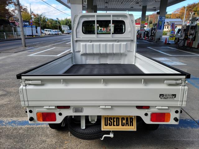 キャリイトラック ＫＣエアコン・パワステ　４ＷＤ・スズキセーフティサポート・ＬＥＤヘッドライト・シンプルナビ（スピーカー付き）・エアコン・パワーステアリング・パワーウインドウ・ゴムマット・アッパーガード・荷台マット・キーレス・ＥＴＣ（7枚目）
