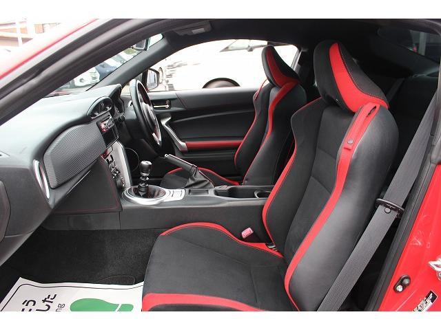 ８６ ＧＴ　６ＭＴ／後期型／ＢＬＩＴＺ．ＦＳエアロ／ＨＫＳ車高調／ＬＥＤ／クルコン／純正１７ＡＷ／Ｐスタート（30枚目）