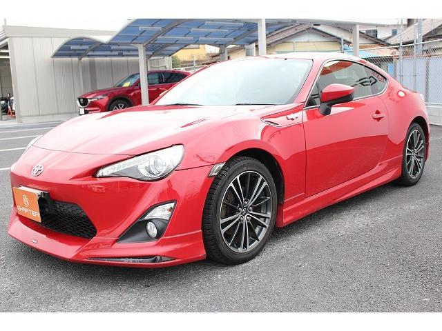 ８６ ＧＴ　６ＭＴ／１オーナー／ＴＲＤマフラー／ＨＩＤ／モデリスタ／社外ナビ／ＴＶ／純正１７ＡＷ（10枚目）