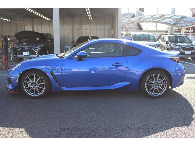 ＢＲＺ Ｒ　１オーナー／６ＭＴ／ＳＴＩエアロ／純正９型ナビ／バックカメラ／地デジ／クルーズコントロール／純正１７インチアルミホイール（9枚目）