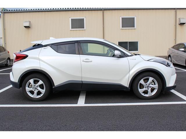 Ｃ－ＨＲ Ｓ　雹害／１オーナー／９型ナビ／クルコン／バックカメラ／衝突軽減ブレーキ／ＥＴＣ／ＴＶ／（9枚目）