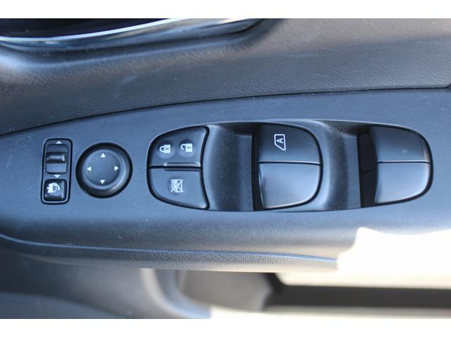 セレナ ｅ－パワー　ハイウェイスターＶ　プロパイロット／純正９型ナビ／地デジ／全周囲カメラ／衝突軽減ブレーキ／両側電動ブレーキ／ＬＥＤ／ＥＴＣ／（50枚目）