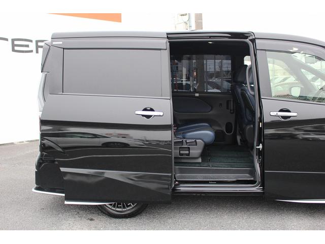 セレナ ｅ－パワー　オーテック　セーフティパッケージ　純正１０型ナビ／地デジ／全周囲カメラ／プロパイロット／両側電動／レーダークルーズ／純正１６ＡＷ／ＥＴＣ（21枚目）