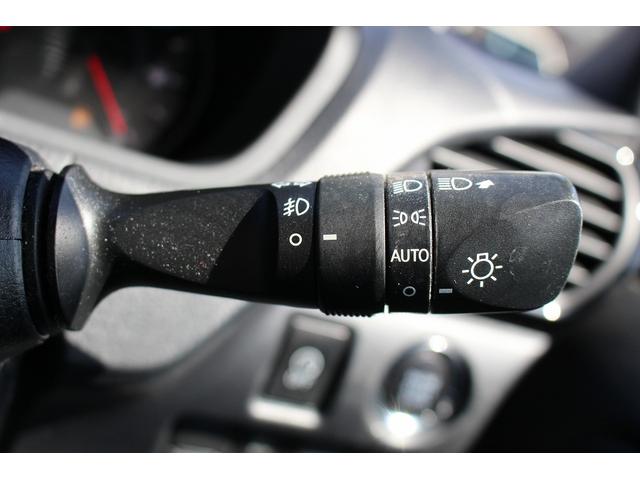 ヴォクシー ＺＳ　ワンオーナー／純正９型ナビ／地デジ／Ｂカメラ／パワースライドドア／ＬＥＤ／ＥＴＣ／クルコン／（44枚目）