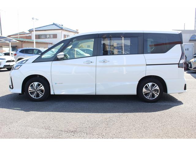 セレナ ｅ－パワー　ハイウェイスターＶ　純正１０型ナビ／地デジ／３６０°カメラ／両側電動／クルコン／衝突軽減／ＬＥＤ／ＥＴＣ（14枚目）