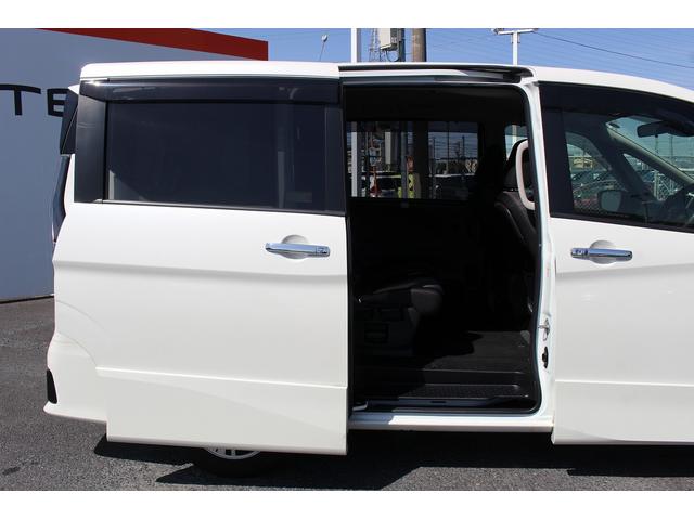 セレナ ｅ－パワー　ハイウェイスターＶ　純正１０型ナビ／地デジ／３６０°カメラ／両側電動／クルコン／衝突軽減／ＬＥＤ／ＥＴＣ（30枚目）