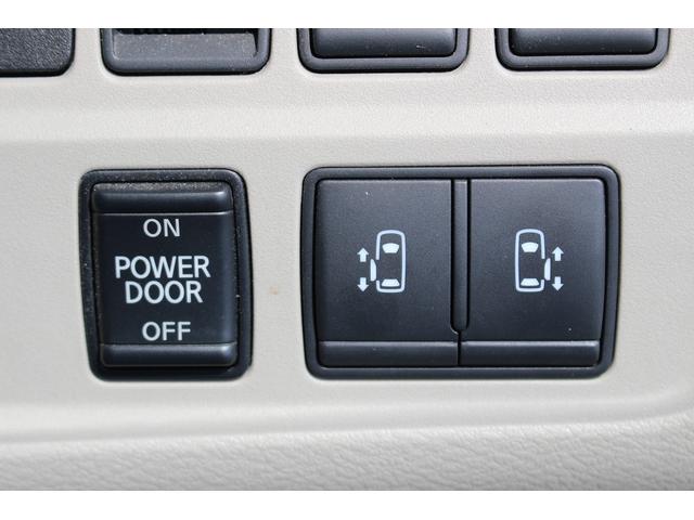 セレナ Ｘ　後席モニター／両側電動スライドドア／純正９型ナビ／地デジ／３６０°カメラ／プロパイロット／ＬＥＤ／ＥＴＣ／（6枚目）