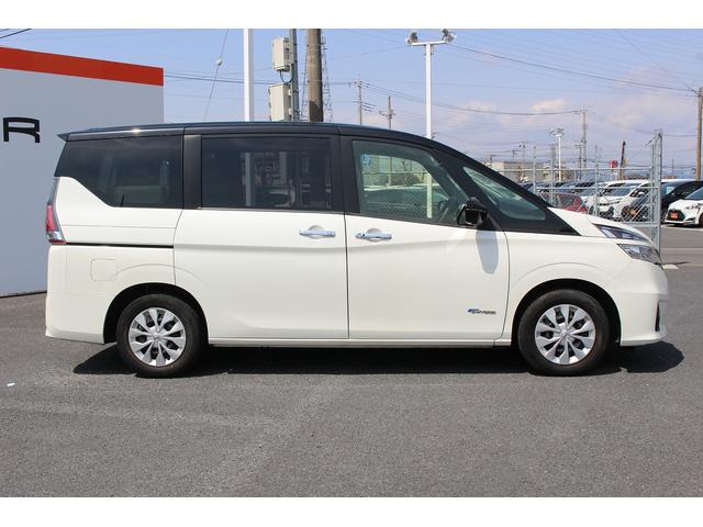 セレナ Ｘ　後席モニター／両側電動スライドドア／純正９型ナビ／地デジ／３６０°カメラ／プロパイロット／ＬＥＤ／ＥＴＣ／（10枚目）