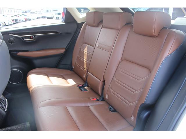 ＮＸ ＮＸ３００ｈ　バージョンＬ　サンルーフ／茶革／純正ナビ／地デジ／全周囲カメラ／３眼ＬＥＤ／シートヒーター／電動Ｒゲート／（36枚目）