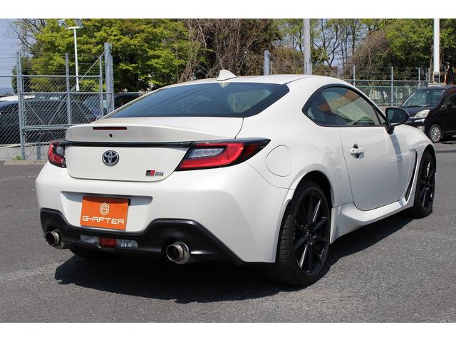 ＧＲ８６ ＲＺ　６ＭＴ／純正９型ナビ／Ｂカメラ／シートヒーター／社外マフラー／クルコン／ＬＥＤ／ＥＴＣ／（11枚目）