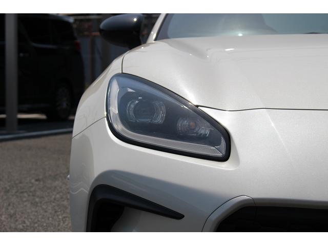 ＧＲ８６ ＲＺ　６ＭＴ／純正９型ナビ／Ｂカメラ／シートヒーター／社外マフラー／クルコン／ＬＥＤ／ＥＴＣ／（19枚目）