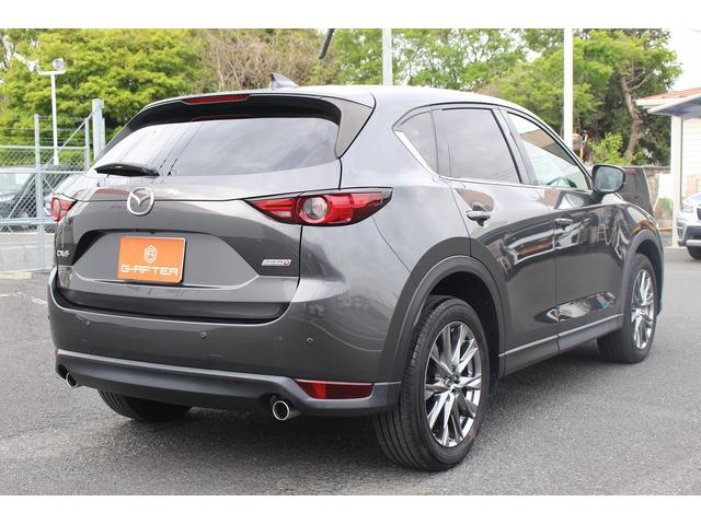 ＣＸ－５ ＸＤ　エクスクルーシブモード　走行３．８万ｋｍ／茶革シート／ＢＯＳＥサウンドシステム／メーカーナビ／地上デジタル／３６０°カメラ／シートベンチレーション／電動リアゲート／ＥＴＣ／衝突軽減ブレーキ／純正１９インチアルミホイール／（6枚目）