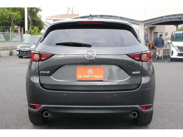 ＣＸ－５ ＸＤ　エクスクルーシブモード　走行３．８万ｋｍ／茶革シート／ＢＯＳＥサウンドシステム／メーカーナビ／地上デジタル／３６０°カメラ／シートベンチレーション／電動リアゲート／ＥＴＣ／衝突軽減ブレーキ／純正１９インチアルミホイール／（7枚目）