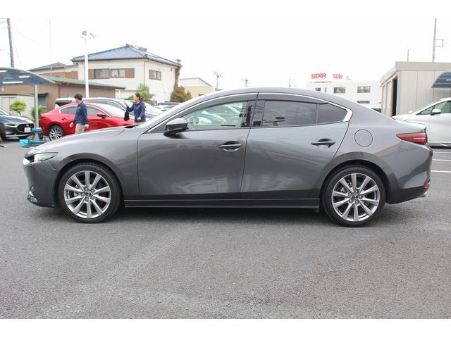 ＭＡＺＤＡ３セダン ＸＤ　Ｌパッケージ　黒革シート／ＢＯＳＥサウンド／純正ナビ／地デジ／３６０度カメラ／シートヒーター／ステアリングヒーター／ＥＴＣ（9枚目）