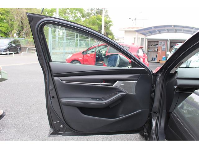 ＭＡＺＤＡ３セダン ＸＤ　Ｌパッケージ　黒革シート／ＢＯＳＥサウンド／純正ナビ／地デジ／３６０度カメラ／シートヒーター／ステアリングヒーター／ＥＴＣ（28枚目）