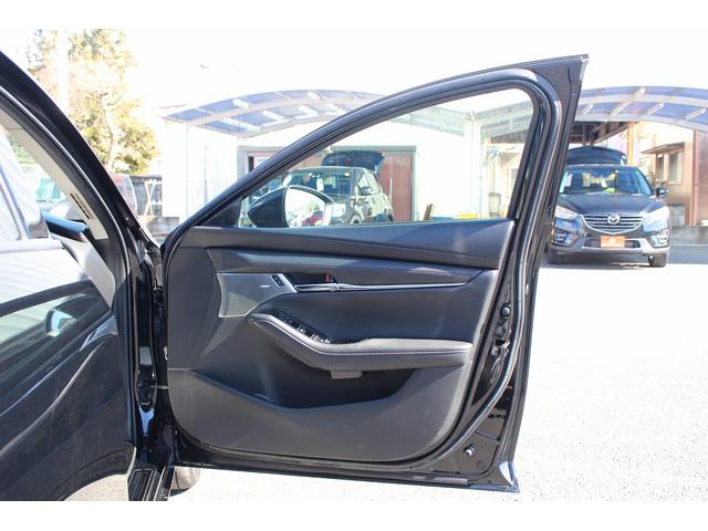 ＭＡＺＤＡ３セダン ＸＤ　Ｌパッケージ　黒革シート／ＢＯＳＥ／純正ナビ／バックカメラ／地デジ／レーダークルーズ／シートヒーター／ＥＴＣ／（21枚目）
