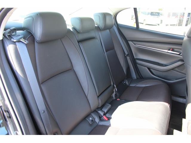 ＭＡＺＤＡ３セダン ＸＤ　Ｌパッケージ　黒革シート／ＢＯＳＥ／純正ナビ／バックカメラ／地デジ／レーダークルーズ／シートヒーター／ＥＴＣ／（29枚目）
