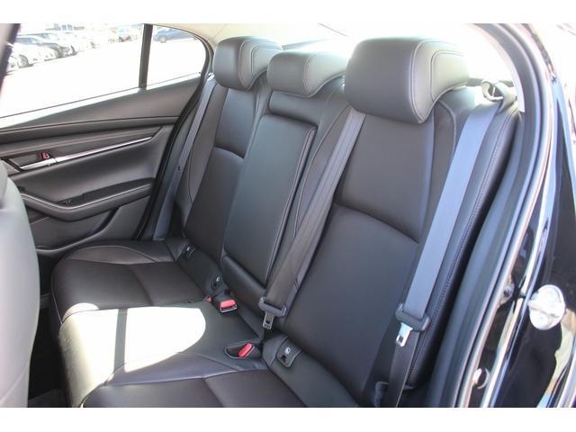 ＭＡＺＤＡ３セダン ＸＤ　Ｌパッケージ　黒革シート／ＢＯＳＥ／純正ナビ／バックカメラ／地デジ／レーダークルーズ／シートヒーター／ＥＴＣ／（31枚目）