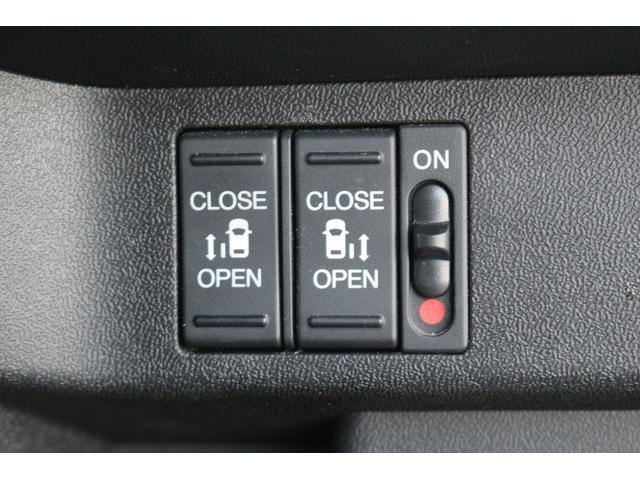 ステップワゴンスパーダ スパーダハイブリッド　Ｇ・ＥＸ　ホンダセンシング　無限フルエアロ／後席モニター／純正９型ナビ／地デジ／Ｂカメラ／衝突軽減ブレーキ／両側ＰスラＤ／レーダークルーズコントロール／（52枚目）