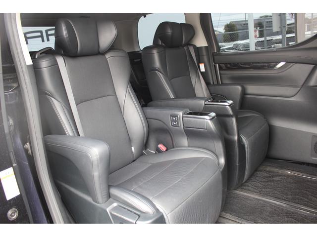 アルファード ２．５Ｓ　Ｃパッケージ　ＴＲＤエアロ／後席モニター／黒革シート／純正１０型ナビ／地デジ／Ｂカメラ／レーダークルーズ／ＥＴＣ２．０（39枚目）