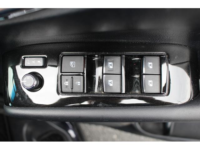 アルファード ２．５Ｓ　Ｃパッケージ　ＴＲＤエアロ／後席モニター／黒革シート／純正１０型ナビ／地デジ／Ｂカメラ／レーダークルーズ／ＥＴＣ２．０（53枚目）